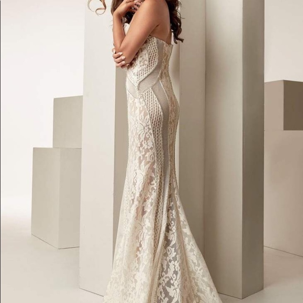 Prom dress - Picture 5 of 5